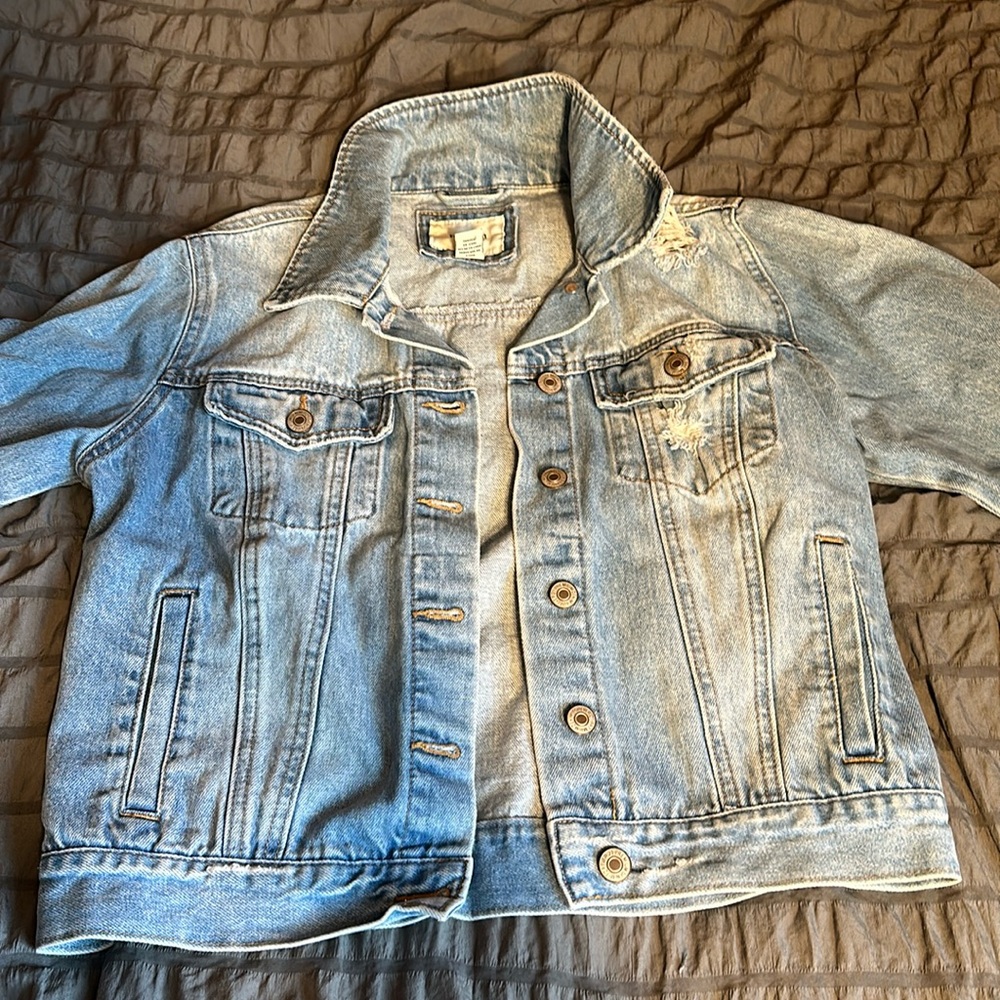 Washed denim jacket medium - Picture 3 of 4